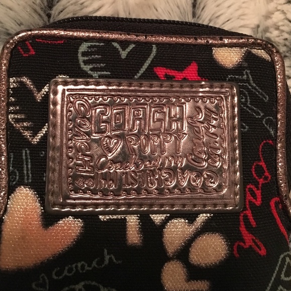 Authentic Coach Wristlet ❤️ - Picture 2 of 4