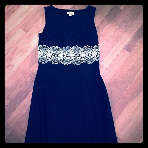 LOFT black and white dress. STUNNING