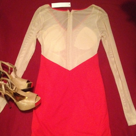 Dress - Picture 3 of 4