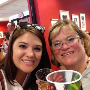 Meet your Posher, Denise