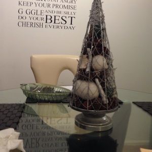 Meet your Posher, Adrienne