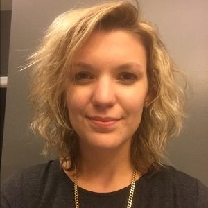 Meet your Posher, Lauren