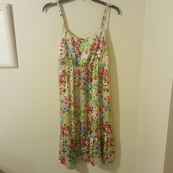 Old Navy Dresses & Skirts - Cute and Colorful Floral Dress