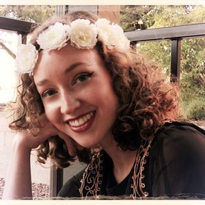 Meet your Posher, Caitlin