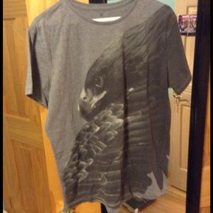 American eagle men's graphic tshirt adult medium