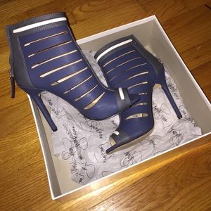 GX Gwen Steffani heels- worn ONCE!