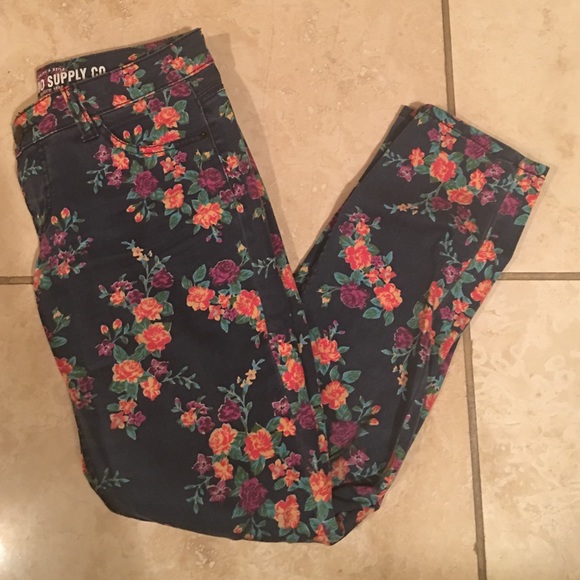 Mossimo Supply Co skinny flower jeans