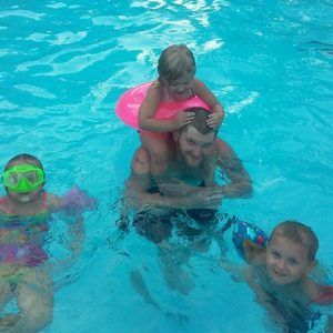 Meet your Posher, Earl