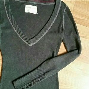 2 for $15 ☔ Aero Vneck Sweater