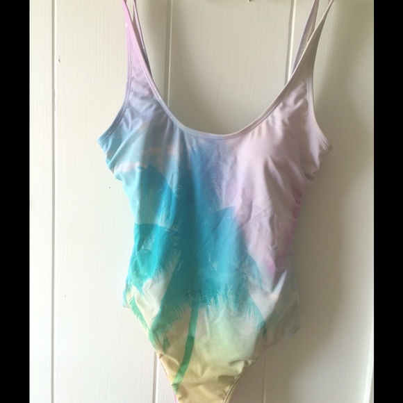 Kendall and Kylie one piece