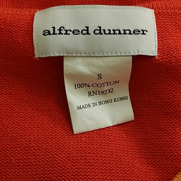 Alfred Dunner orange sweater with bee theme - Picture 4 of 4
