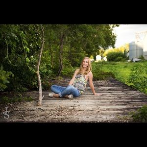 Meet your Posher, Emily