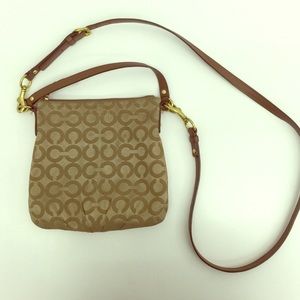 Simple Coach Cross Body Purse