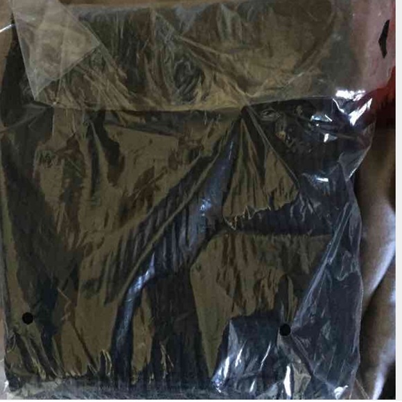 Victoria Secret Ribbed Sweater - Picture 3 of 4