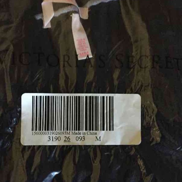 Victoria Secret Ribbed Sweater - Picture 4 of 4