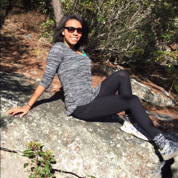 Meet your Posher, Elizabeth - Picture 4 of 4