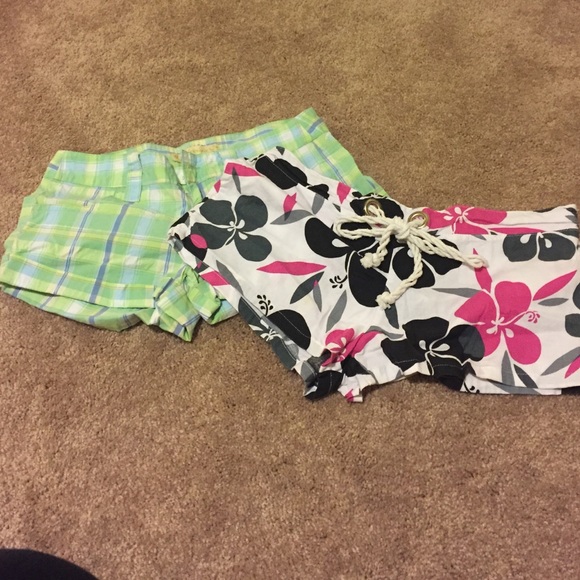 Two Pair Shorts - Picture 1 of 3