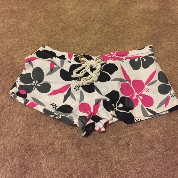 Two Pair Shorts - Picture 3 of 3