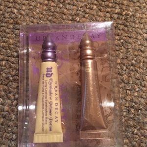 Urban Decay eye shadow primer
