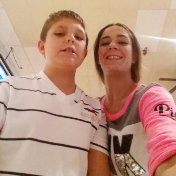 Meet your Posher, Amanda - Picture 1 of 1