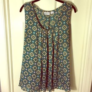 Liz Claiborne Green Print Top