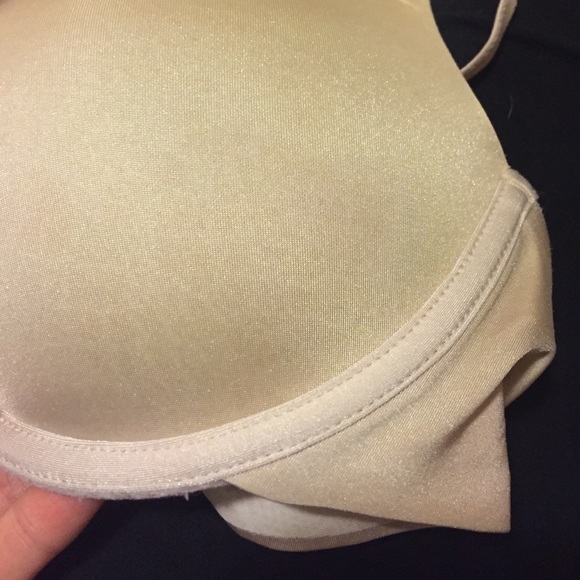 Victoria Secret Push Up - Picture 2 of 3