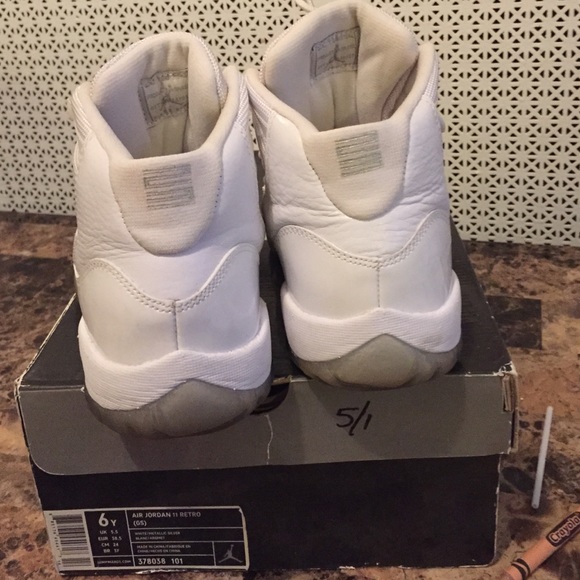 Nike Air Jordan 11 White "25th Anniversary" - Picture 3 of 3