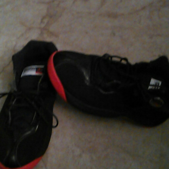 Jordan's jumperman - Picture 3 of 3