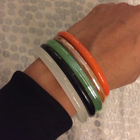 Glass Bracelets. - Picture 2 of 3