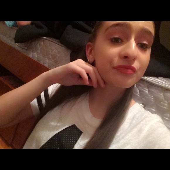 Meet your Posher, Abriana - Picture 1 of 1