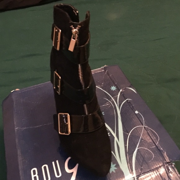 Boots - Picture 2 of 2