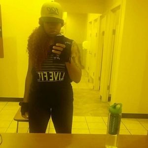 Meet your Posher, Lawannabarbellbunni