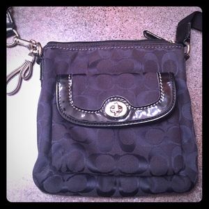 ✨AUTHENTIC Coach Cross Body Bag✨