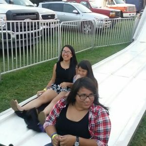 Meet your Posher, Alexandra