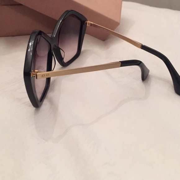MIU MIU Sunglasses - Picture 2 of 4