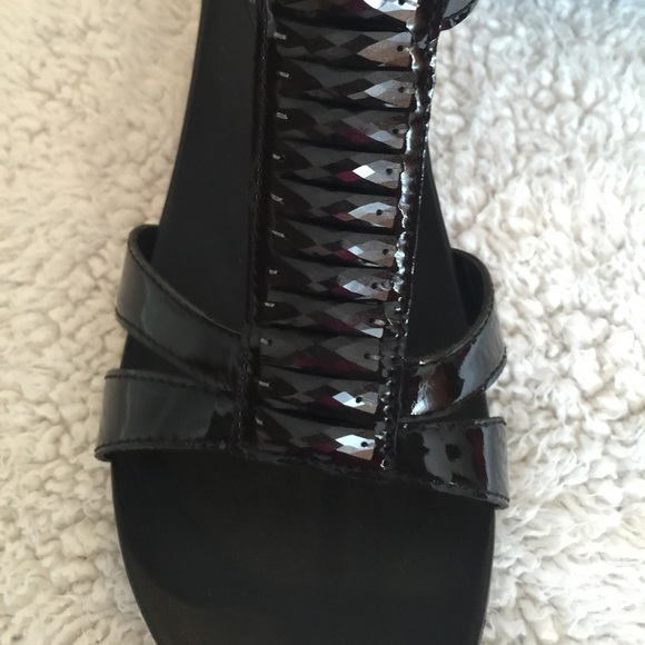 Naturalizer N5 New Black Wedges! πΈ - Picture 2 of 4