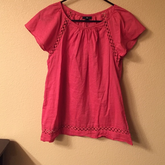 Gap pink top