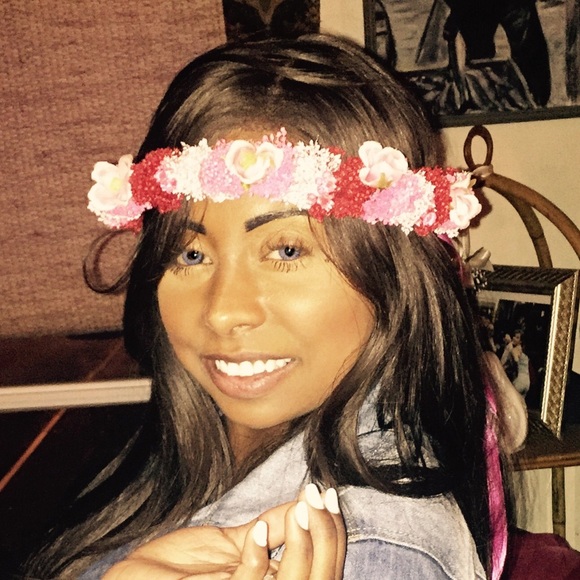 Meet your Posher, Tiffany - Picture 1 of 1