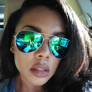 Meet your Posher, Azurae