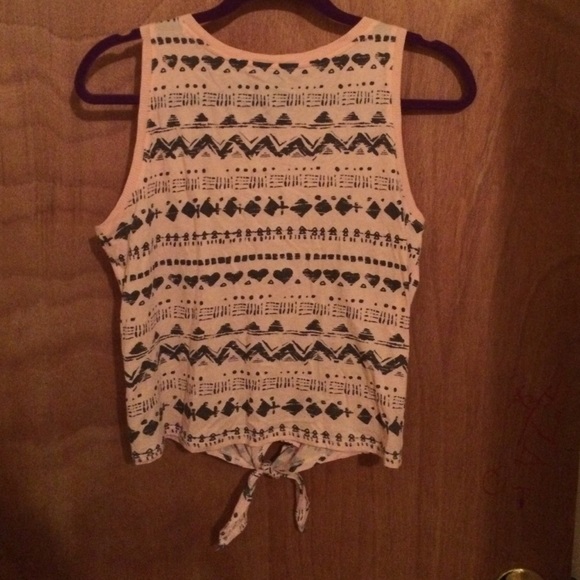 Aztec print tank - Picture 2 of 2