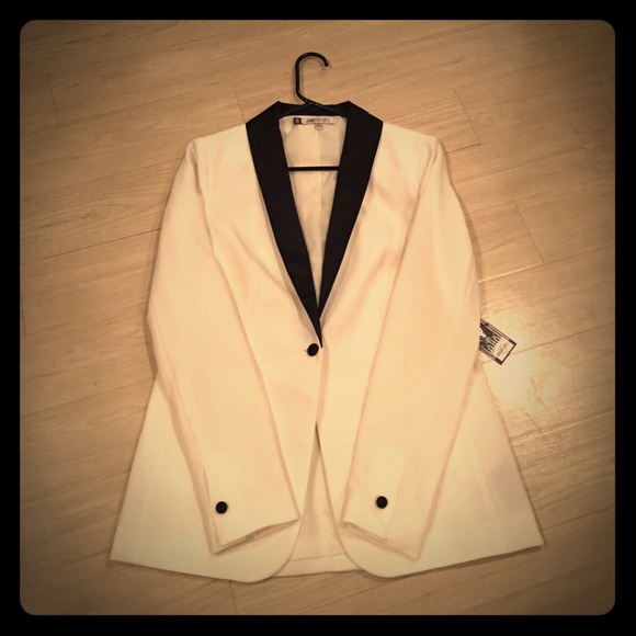 Brand new! Jennifer "Vanilla Ice" blazer
