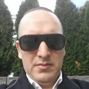 Meet your Posher, Youssef