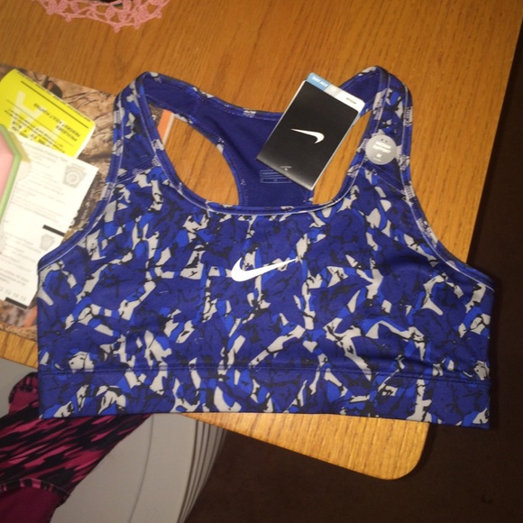 Bran new Nike sports bra!