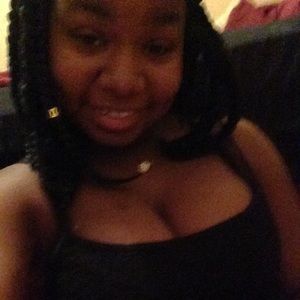 Meet your Posher, Toniell