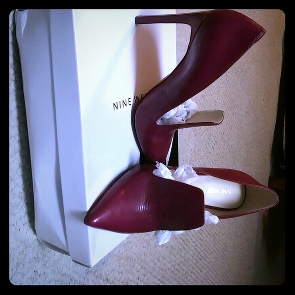 Nine West Pumps; Please make reasonable offer.