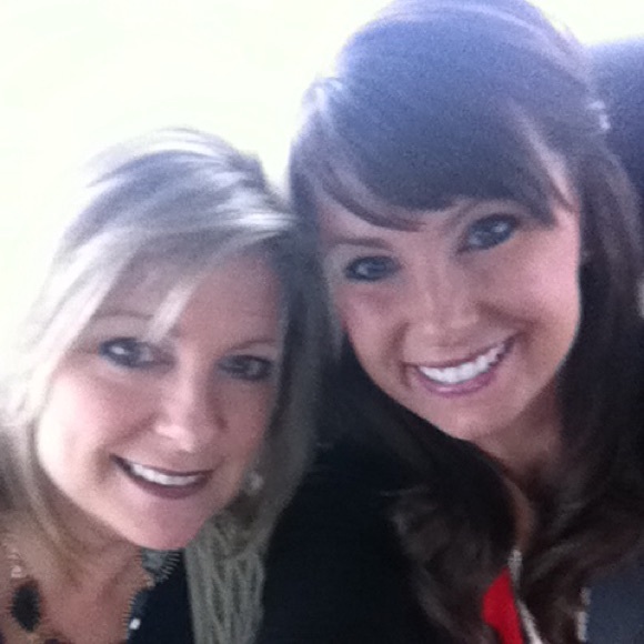 Meet your Posher, Lisa - Picture 1 of 1