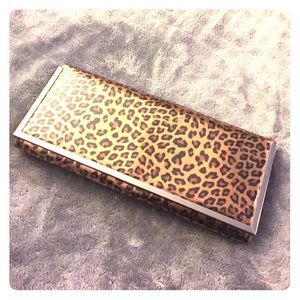 Leopard Clutch