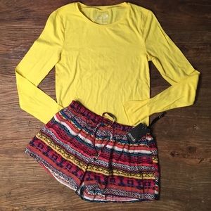SALE! New Stoosh Aztec print shorts, size small