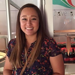 Meet your Posher, Adina