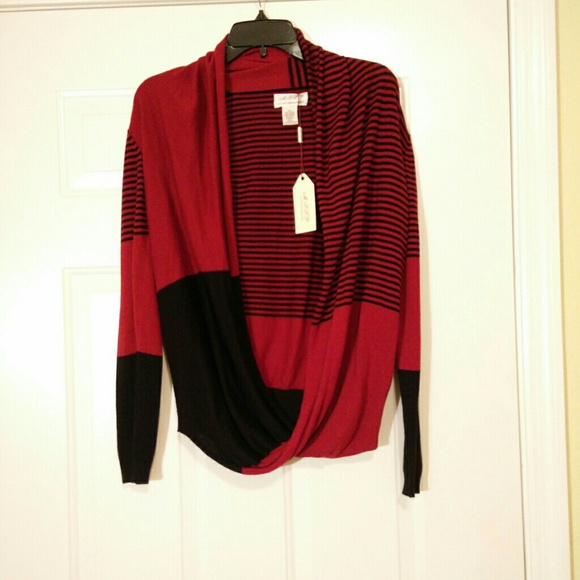 MSSP loop knit red and black top